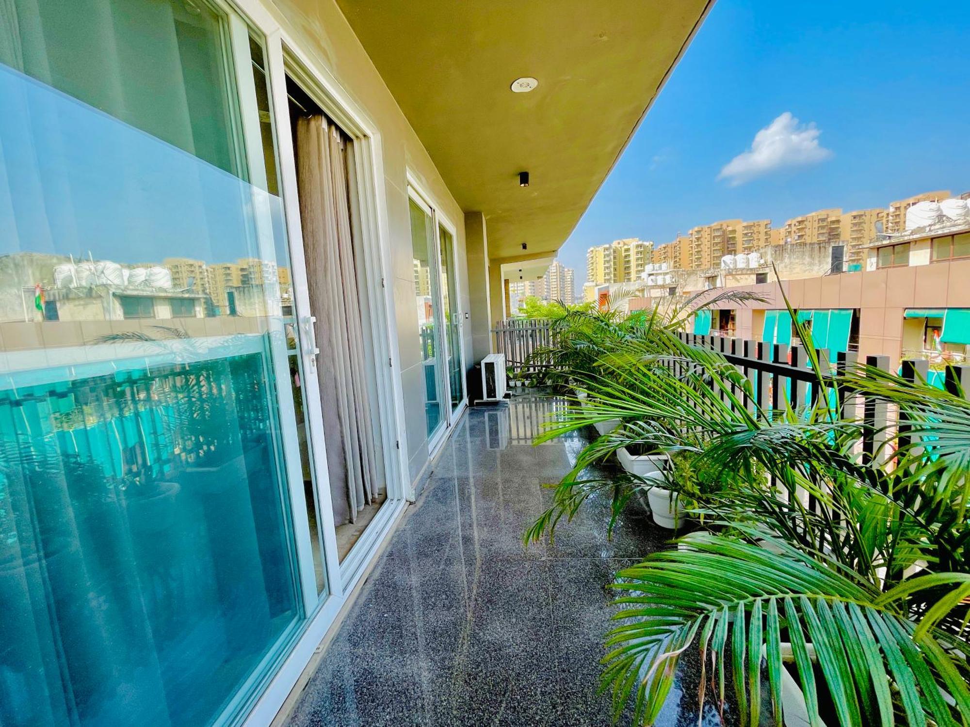 Bedchambers Serviced Apartments, Ardee City Gurgaon Dış mekan fotoğraf